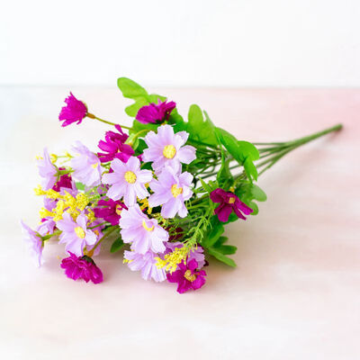 

Artificial Daisy Flowers Plastic Fake Flowers Bunch Wedding Party Bouquet Flowers Home Decor Flowers