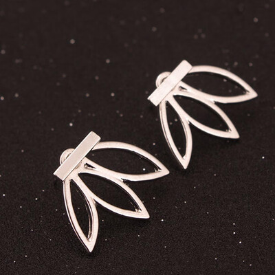 

The 2019 Fashion Creative Women Hollow Out Lotus Flower Ear Stud Earrings Simple Metal Ear Jewelry