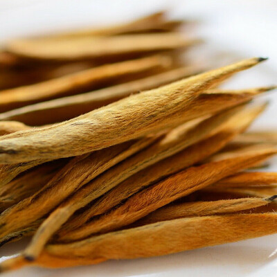 

Nonpareil Organic Ancient Tree Golden Needles Dian Hong Yunnan Gold Black Tea