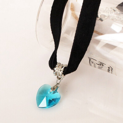 

Velvet Necklace Heart-shaped Crystal Pendant Fashion Jewellery Chocker Choker