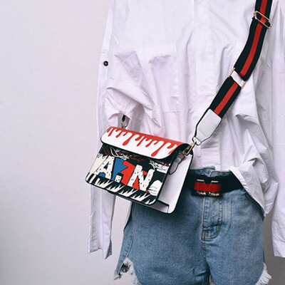 

Small Wide Strap Shoulder bag 2019 Women Mini Print Crossbody bag womens Leather handbag Hip hop Clutch Bags For Ladies