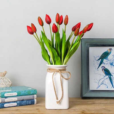 

Factory direct Yiwu simulation bouquet wholesale hand tied tulip shopping mall window decoration fake flower wedding potted red