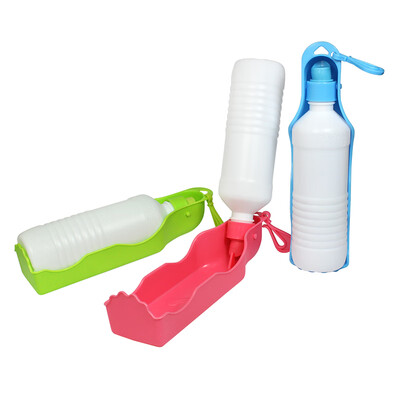 

Thousand feathers Soleil pet supplies dog cat outdoor portable water bottle outdoor drinking water large 500ml random color