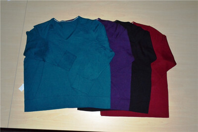 

Womens V-Neck Pullover