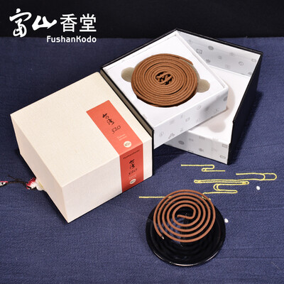 

Taiwans Toyama Xiangtang boutique plate incense agarwood Vietnam Nha Trang small fragrance scented sandalwood agarwood incense fragrant Buddha for the fragrance dish home sandalwood halalwood 6 stars Taiwan 520 sandalwood 35 hours