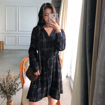 

Langyue womens 2019 spring new plaid long-sleeved dress female Korean version of the loose shirt collar skirt waist slim retro skirt LWQZ191280 Navy blue L