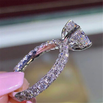 

Beautiful Princess Blinking Ring Modern Fashion Engagement Proposing Ring Women Wedding Anniversary Exquisite Sparkling Rings