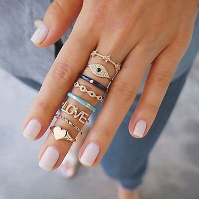 

8Pcsset Simple Crystal Love Heart Star Knuckle Ring Set Fashion Rhinestone Hearts Evil Eye Letters Above Finger Rings Kit Jewelry