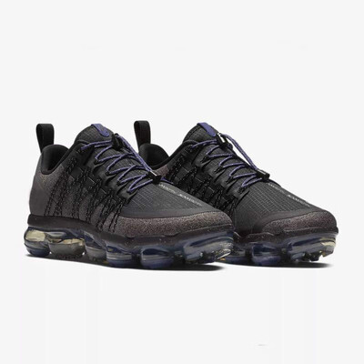 

2018 New Run UTILITY running shoes for men triple white black Olive Burgundy Crush designer mens trainers sports sneakers