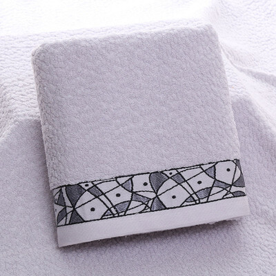 

Factory Direct Sale 100Cotton Jacquard Big Bath Towel Pure Cotton Absorbent Gift Bath Towel