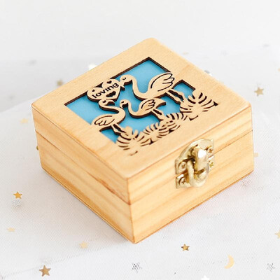 

Mechanism Carved Music Box Mini Carved Wooden Flamingo Music Box in Hand Musical Gift Pefect for Little Girls