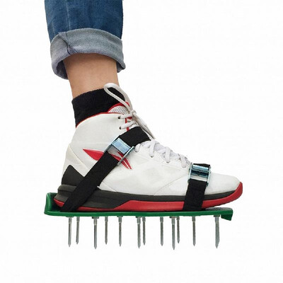 

Lawn Aerator Shoes Effective Tool for Aerating Yard Soil 22" Spike Aerating Sandals with Adjustable 2 Straps Metal Buckle 26 Stee