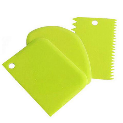 

Dough Cake Knife Multifunctional Irregular Teeth Edge DIY Cream Scraper Set
