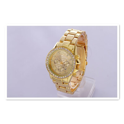 

New three-eye ladies watch diamond watch fake three-eye steel belt quartz watch