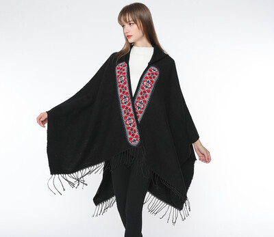 

2018 new ladies national style imitation cashmere flower pattern Nepal wind shawl slit long cloak