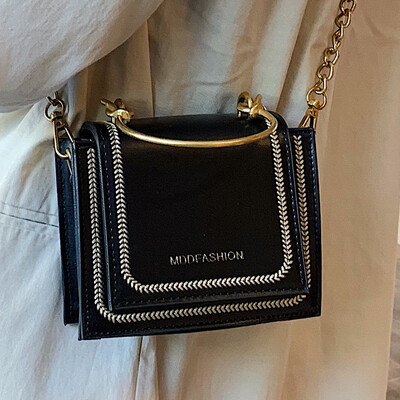 

Womens bag summer small fresh 2019 new Korean version of the single shoulder bag fashion broadband slanted small square bag