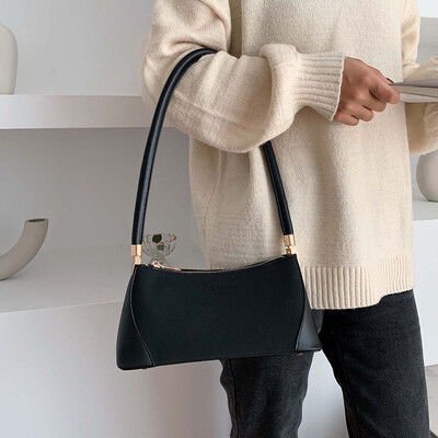 

Underarm bag chain bag female 2019 Korean version of the new fashion wild foreign air shoulder bag niche design Messenger bag