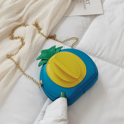 

Ins super fire bag female 2019 new Korean version of the fashion personality hit color wild chain shoulder slung shell bag