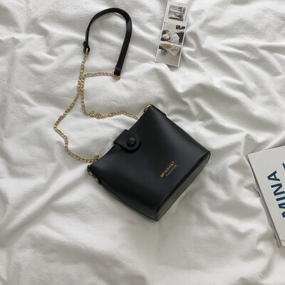

Senior sense summer fashion small bag female 2019 tide simple letter Messenger bag wild single shoulder chain bucket bag