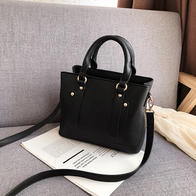 

Advanced sense bag foreign style simple texture Messenger bag female wild ins new 2019 fashion shoulder small square bag