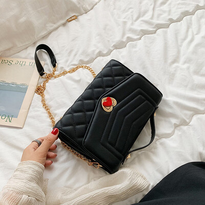 

Qiao Bani 2019 new Korean fashion Dongdaemun embroidery thread lock flip cover bag shoulder diagonal cross tide handbag