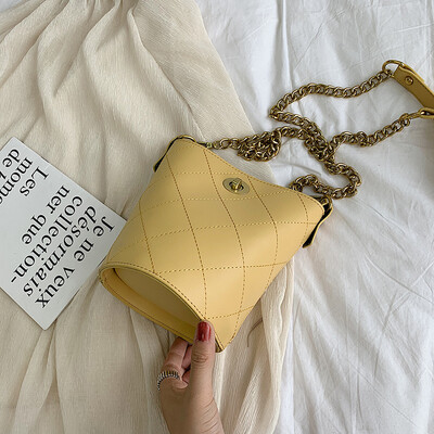

Summer ins super fire bucket bag female 2019 new Korean version of the wild single shoulder fashion rhombic chain Messenger bag