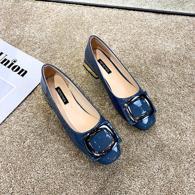 

Retro granny shoes thick heel square head shoes women low heel bean shoes 2019 spring&summer Korean square buckle shallow pour