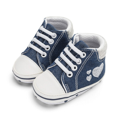 

Denim Baby Shoes Newborn Embroidered Heart Shape Cute Baby Girl Shoes First Walkers Fashion Soft Bottom Baby Canvas Boys Shoes