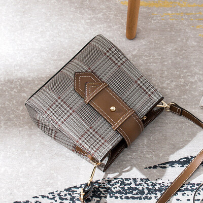 

Summer girls Korean version of Joker casual messenger bag shoulder bucket bag fashion diagonal