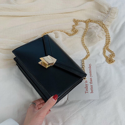 

Summer new texture bag female 2019 new Korean version of the wild single shoulder slung fashion chain simple envelope bag