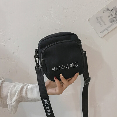 

Tailored Women Fashion Bag Messenger Bag Simple Wild Student Bag New Casual Canvas Bag