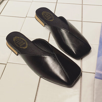 

In the spring of 2018 the new Korean version of thick-heeled square-headed womens retro granny shoes flat-bottomed Joker shallow