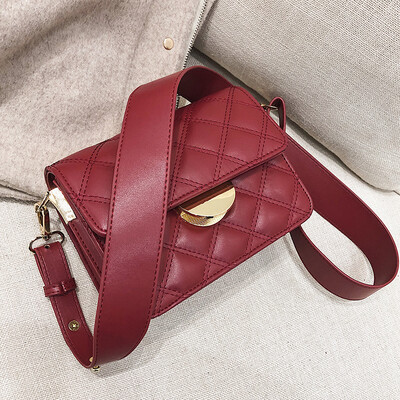 

Small fragrance bag female 2019 new Korean fashion Lingge casual wild wide shoulder strap shoulder slung small square bag