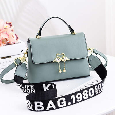 

New style of summer womens bag summer ins small square bag single shoulder bag oblique satchel bag one shoulder bag