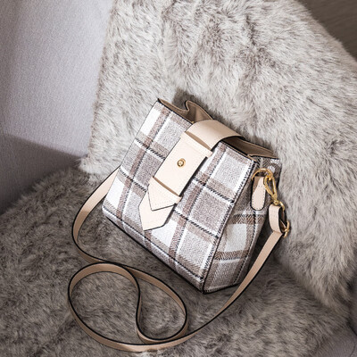 

Summer girls Korean version of Joker casual messenger bag shoulder bucket bag fashion diagonal