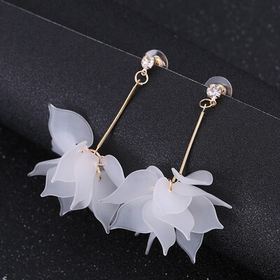 

Petal Tree Leaf Stud Earrings Maple Leaf Earrings Sweet Cute Cute Sprouting Long Girl Heart Stud Earrings
