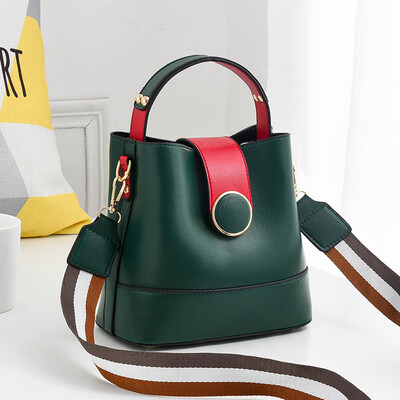 

Female bag 2019 spring&summer new Korean fashion handbag cool shoulder shoulder Messenger bag