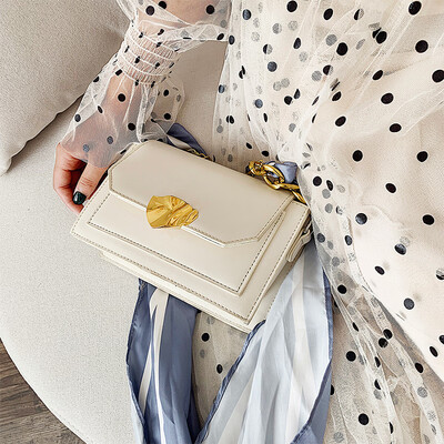 

Womens bag 2019 new fashion chain bag summer small fresh messenger bag wild ins senior sense wild bag
