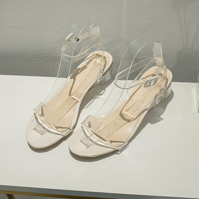

In summer fairies wearing skirts are all-match with fashionable thick-heeled transparent sandals&women ins