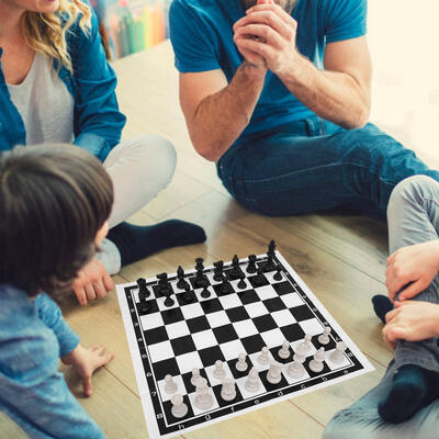 

Greensen Plastic Outdoor International Chess Set Game with Foldable Chessboard