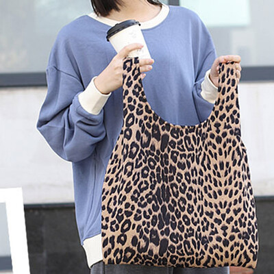 

Tailored Womens Fashion Wild Leopard Tote Bag Retro Canvas Bag Simple Handbag Hand Hag