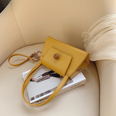 

In summer the French small bag is inclined with a womans bag 2019
