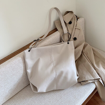 

Large-capacity bag handbags new Korean version of the retro tote bag wild shoulder Messenger bag tide