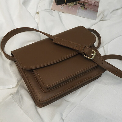 

Women 2019 new autumn&winter Hong Kong style retro simple Korean version of one shoulder slung Joker solid color small square