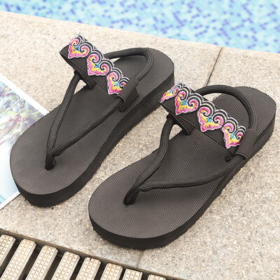 

Sandals Women in Ins Tide Slippers Women wear summer flat-soled fashionable flip-flop beach shoes