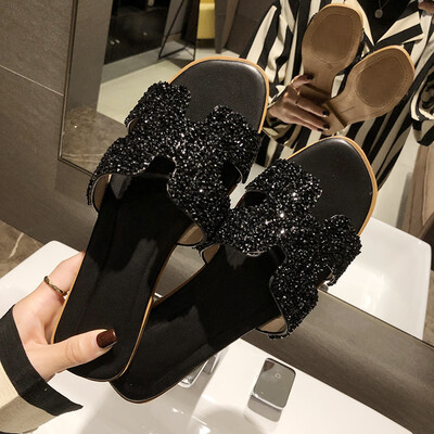 

Korean fashion h slippers in summer