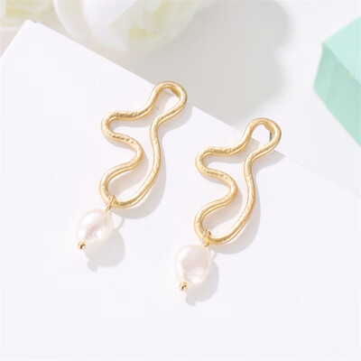 

Women Alloy Fashion Simple Ethnic Style Retro Hollow Pearl Stud Not Inlaid Jewelry Irregular Drop Stud Earrings