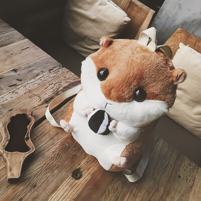 

Bag 2017 new personality cartoon hamster doll double shoulder bag Korean version of cute little fresh warm hand large backpack