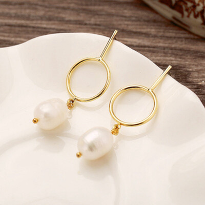 

Retro Freshwater Pearl Earrings Creative Temperament Simple Wild Slim Earrings