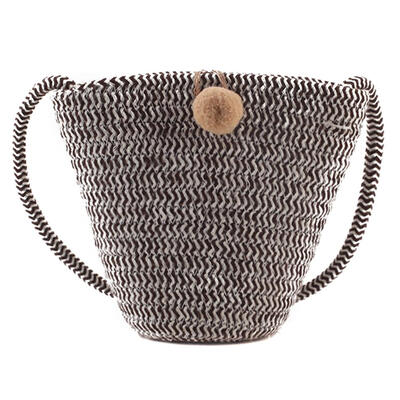 

Pompon Decor Shell Bag Women Summer Shoulder Messenger Straw Woven Bags
